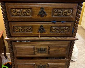 Mediterranean Chest