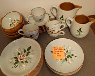 Strangle Wild Rose Pottery pieces (26).  Entire lot for $100.