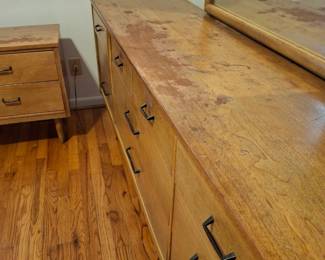 Harmony House 3 piece mid-century modern bedroom furniture set