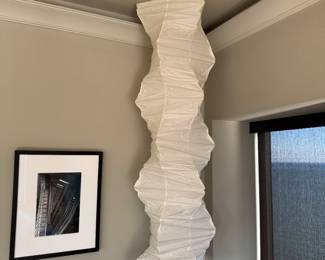 Isamu Noguchi Mid-Century Modern Paper Akari 33NW Ceiling Lamp. Photo 1 of 2.