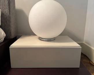 Flos Glo-Ball Table Lamp Designed by Jasper Morrison - 2 Available.