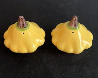 Yellow Pattypan Squash Ceramic Salt and Pepper Shakers 87 hero