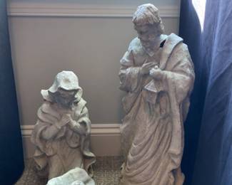 Garden Statues of Madonna and Child 3 hero