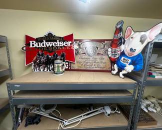 Bud, Bud Light metal signs