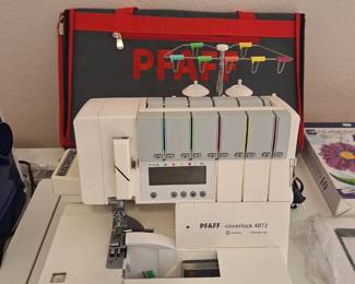 PFAFF coverlock 4872