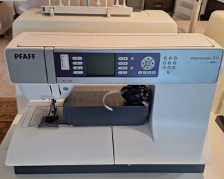 Pfaff Expression 3.0 IDT