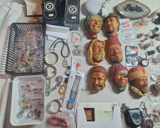 Costume jewelry and Bossom heads