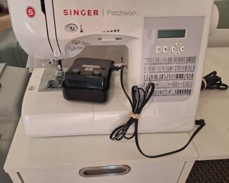 Singer Patchwork w/cover
