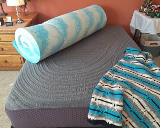 Purple queen mattress and base.