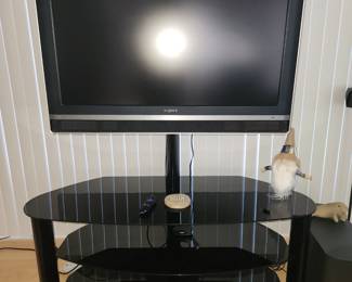 Sony Bravia tv (tv console sold separately)