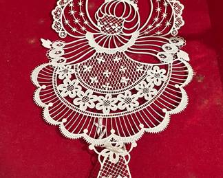 Winterlace By Tamerlane metal tree topper 