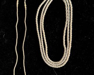 Vtg. Pearl necklaces