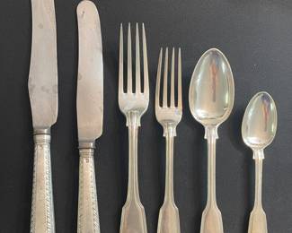 Sterling Silver Fiddle Thread & Shell pattern flatware 72 piece set