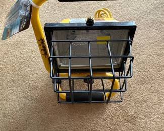 Portable halogen work light