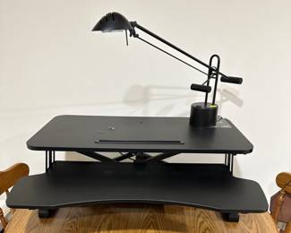 Standing desk