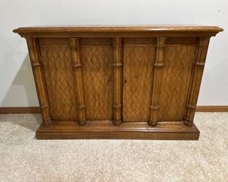 Vtg. oak TV/media cabinet