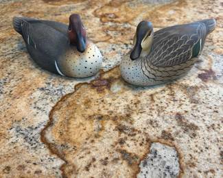 Hand carved decoy's female and male green wing teal - C.W. Joiner