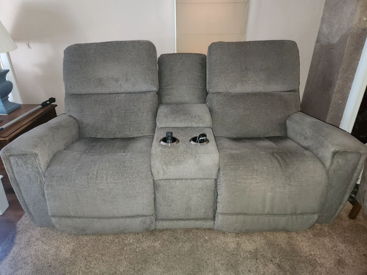 La-Z-Boy manual dual recliner