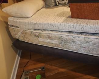 Queen power adjustable base bed