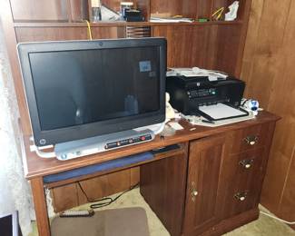 Computer desk