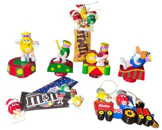 MMs Holiday Collectible Ornament Set