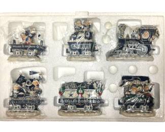 Dallas Cowboys Holiday Train Figurine Set