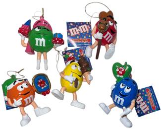 Set5 MMs Holiday Ornament Collection