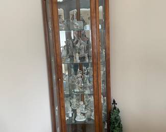 VTG Lighted Curio Cabinet