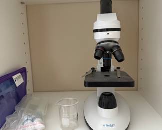 First Lab microscope