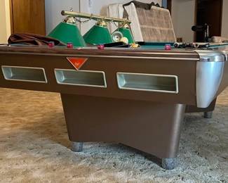 Very Cool Vintage Pool Table, Light And Acessories