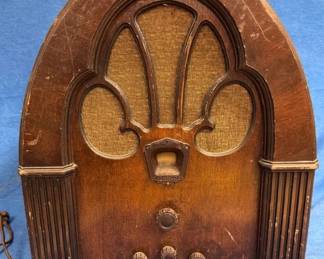 Vintage Philco Cathedral Radio