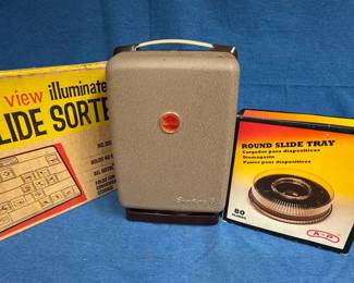 Kodak Slide Projector With Trays
