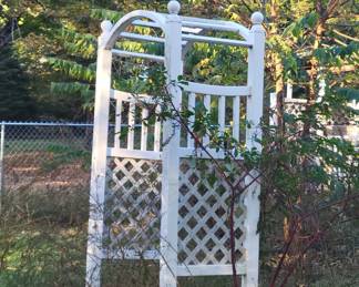 LATTICE ARBOR $50