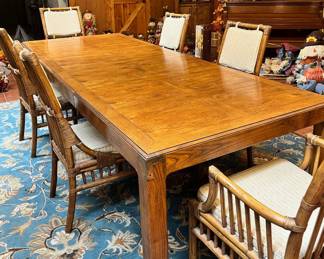 Henredon Dining table