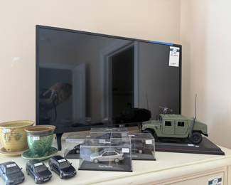 LG Tv, Planters, Model Cars 