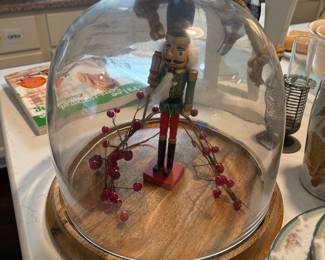 Pier One Cake Cloche