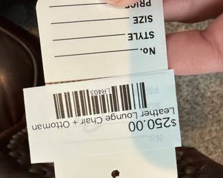 Leather Lounge Chair & Ottoman