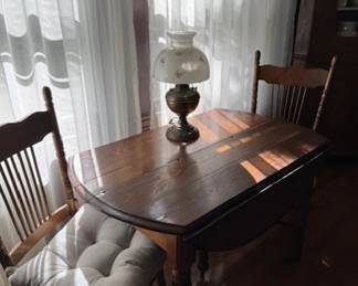 dropleaf table