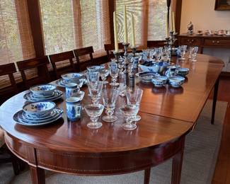 Mottahedeh Dinnerware 8 place setting