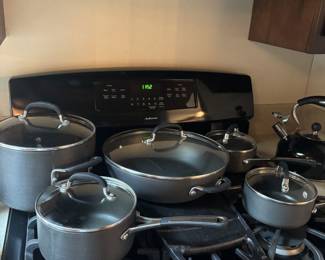 Calphalon Cookware Set