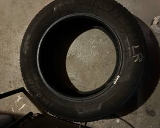 Pair of Tires 195 60R/15