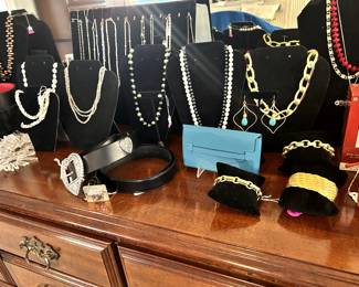 Excellent Selection of Jewelry and Accessories