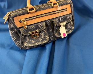 Designer Handbags - Louis Vuitton