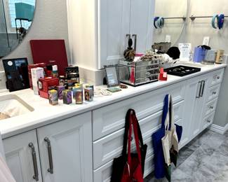 Premium Bath and Beauty items, Facial Products, Essential Oils, Jewelry, and Mirrored Jewelry Box.