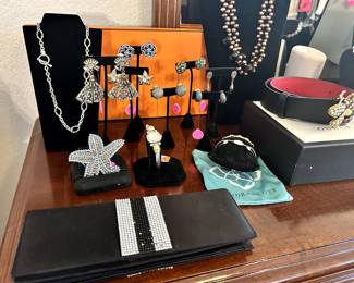 Excellent Selection of Jewelry and Accessories