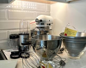 Kitchen Aid Blender and Attachments. Nutri Blender and more.