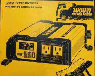 WST0121 (1) Unused, Like New "DEWALT" 1000 Watt Power Inverter.