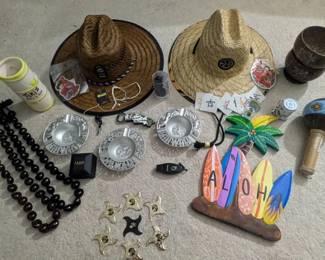 WST120 Hawaiian Decoration "ALOHA SIGN" Lot. Bid to Win!