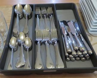 Stainless flatware SET - made in Italy - Calderoni - Borromeo pattern.  High end, not from Wal-Mart