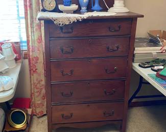 Antique chest of drawers